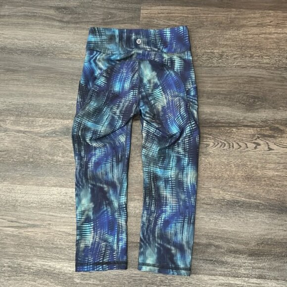 Blue Patterned lululemon athletica Leggings size 4 - Picture 2 of 5